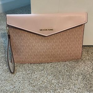 Michael Kors Wristlet